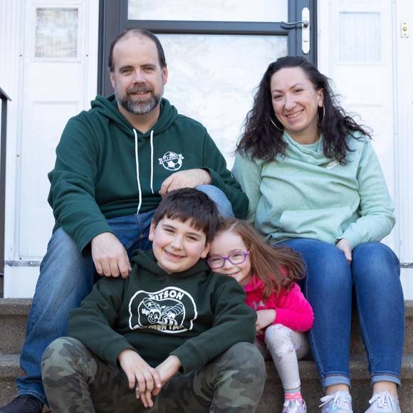 Meet your Posher, Sarah - Picture 1 of 1